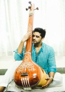 Marathi actor and classical singer Jashan Bhumkar is emerging as a rising star in the Indian music scene